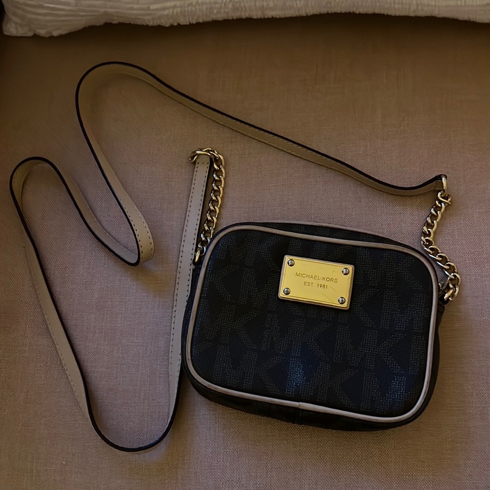 Brown Michael Kors cross body bag - Picture 1 of 4